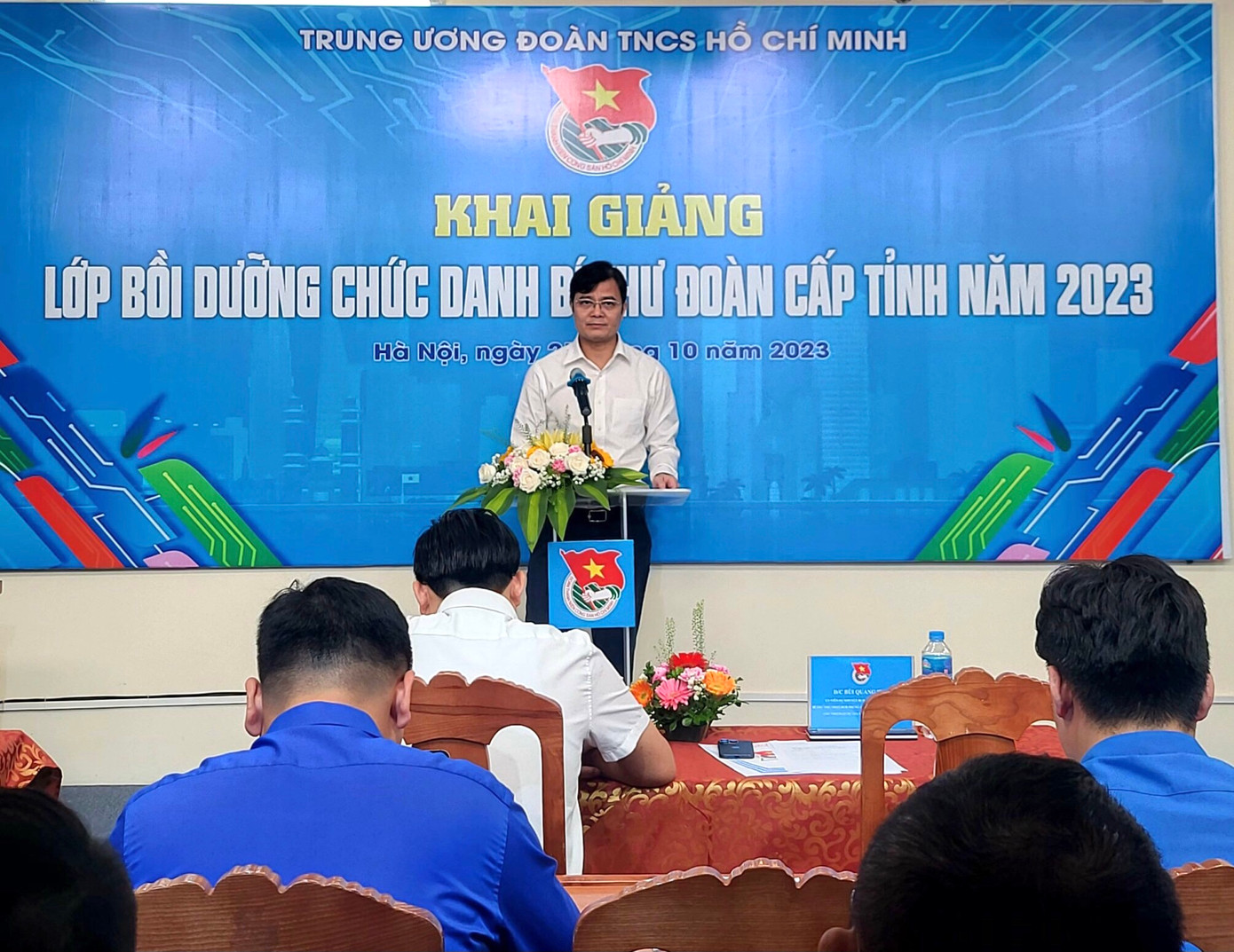 Bí thư thứ nhất T.Ư Đoàn Bùi Quang Huy phát biểu khai giảng Lớp bồi dưỡng chức danh Bí thư Đoàn cấp tỉnh năm 2023