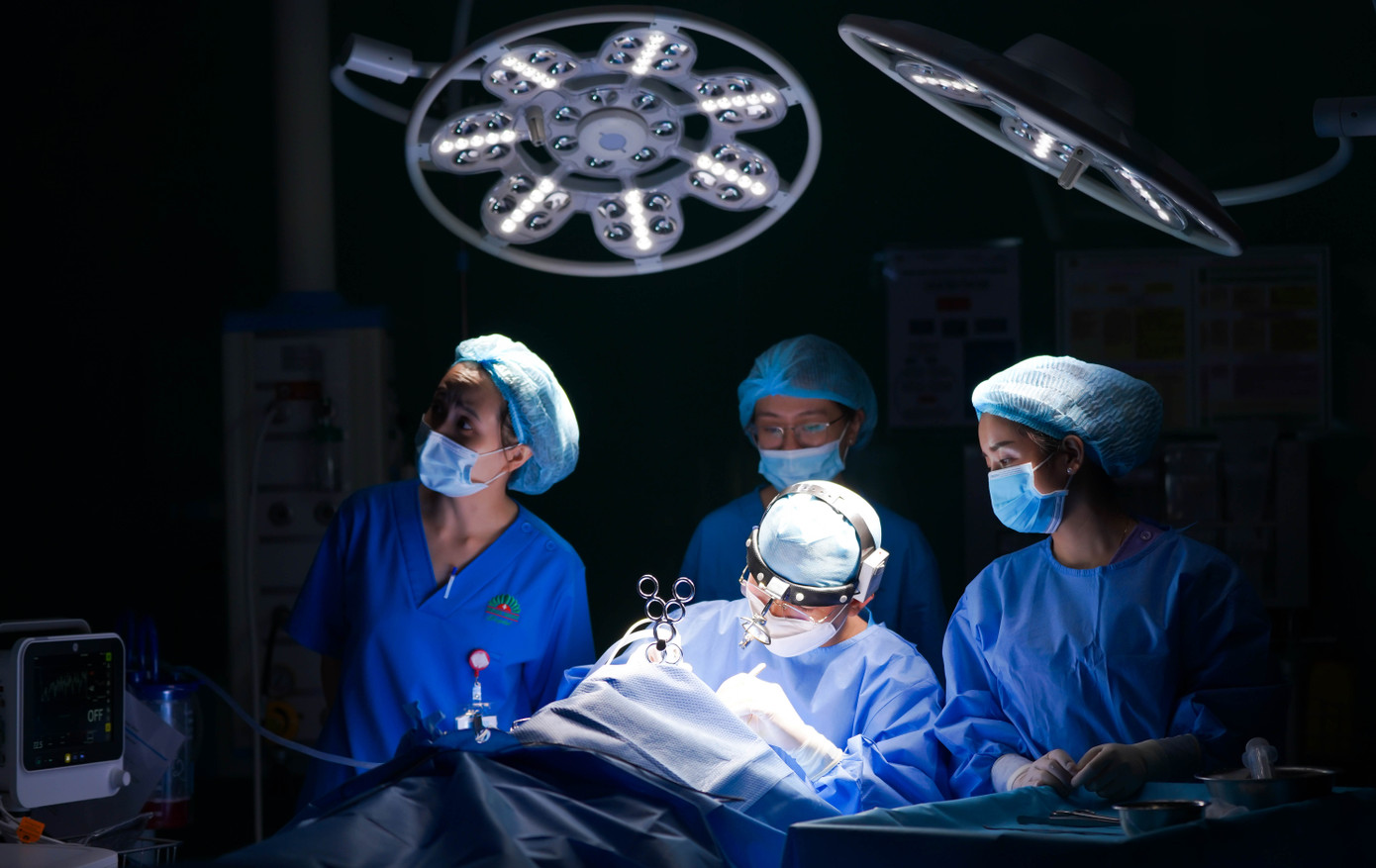 Chất lượng điều trị được đánh giá cao, BVĐK Hồng Ngọc - Phúc Trường Minh vinh dự đón nhận Chứng chỉ chất lượng từ ACHSI Chất lượng điều trị được đánh giá cao, BVĐK Hồng Ngọc - Phúc Trường Minh vinh dự đón nhận Chứng chỉ chất lượng từ ACHSI