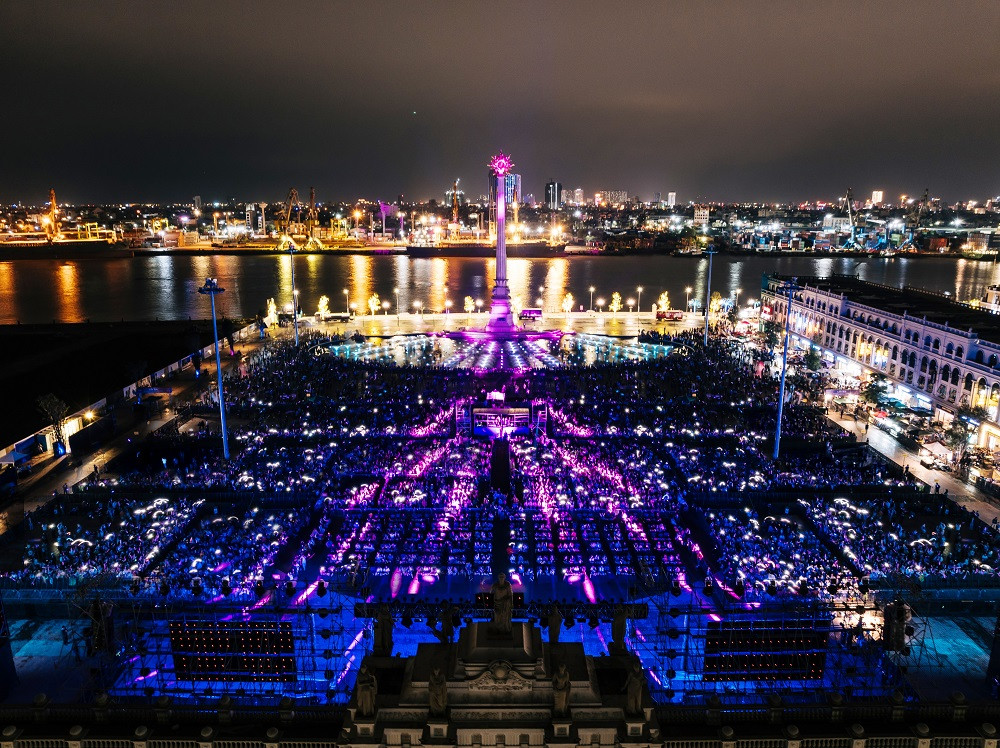 Road to 8WONDER đã thu hút hàng chục nghìn khán giả tới Vinhomes Royal Island