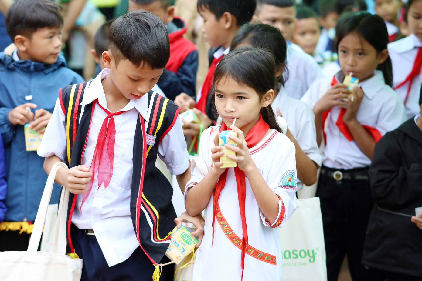 Hành trình sẻ chia dinh dưỡng lành tiếp tục đồng hành cùng những ước mơ vươn xa - Ảnh Vinasoy Hành trình sẻ chia dinh dưỡng lành tiếp tục đồng hành cùng những ước mơ vươn xa - Ảnh Vinasoy