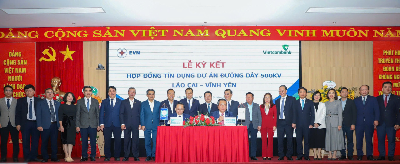 Lễ ký hợp đồng tín dụng Dự án đường dây 500 kV Lào Cai – Vĩnh Yên giữa EVN và Vietcombank