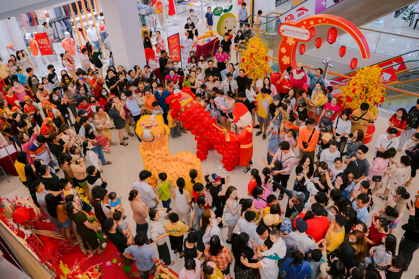 Vincom luôn là điểm đến yêu thích của nhiều người dân và du khách khắp cả nước