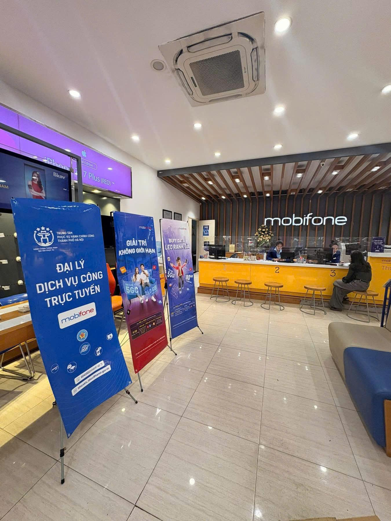 MobiFone chính thức trở thành Đại lý Dịch vụ công, cam kết hỗ trợ người dân tận tình tận tâm ảnh 4