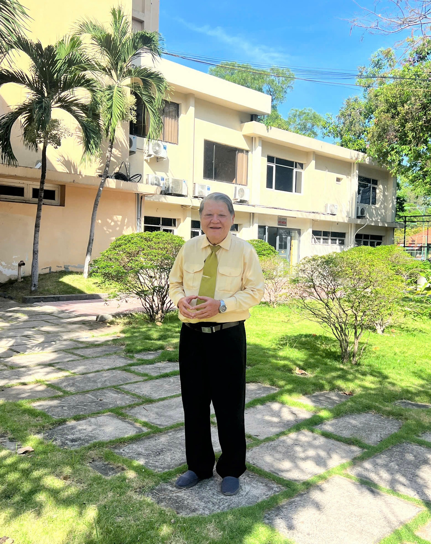 Ông Trần Anh Tuấn hiện đang là Chuyên gia Dự báo nhân lực, đồng thời đảm nhiệm vị trí Phó chủ tịch Hội Giáo dục Nghề nghiệp TP HCM Ông Trần Anh Tuấn hiện đang là Chuyên gia Dự báo nhân lực, đồng thời đảm nhiệm vị trí Phó chủ tịch Hội Giáo dục Nghề nghiệp TP HCM