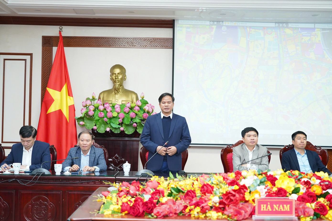 Đoàn công tác của Bệnh viện Bạch Mai làm việc với Hà Nam về dự án trường Đại học Y dược Bạch Mai Đoàn công tác của Bệnh viện Bạch Mai làm việc với Hà Nam về dự án trường Đại học Y dược Bạch Mai