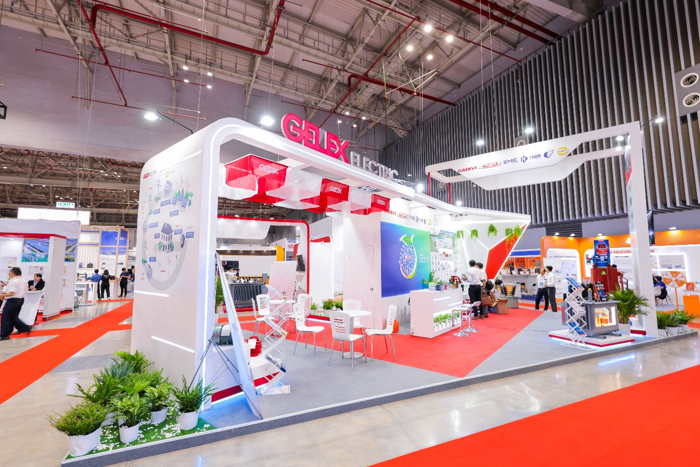 Năm 2024, GELEX Electric (GEE) cũng chính thức niêm yết 300 triệu cổ phiếu trên HoSE.