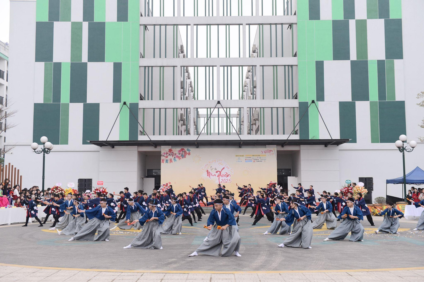 Lễ hội Mùa Xuân 2025 đã mang đến hành trình khám phá văn hóa Á Đông đầy thú vị.