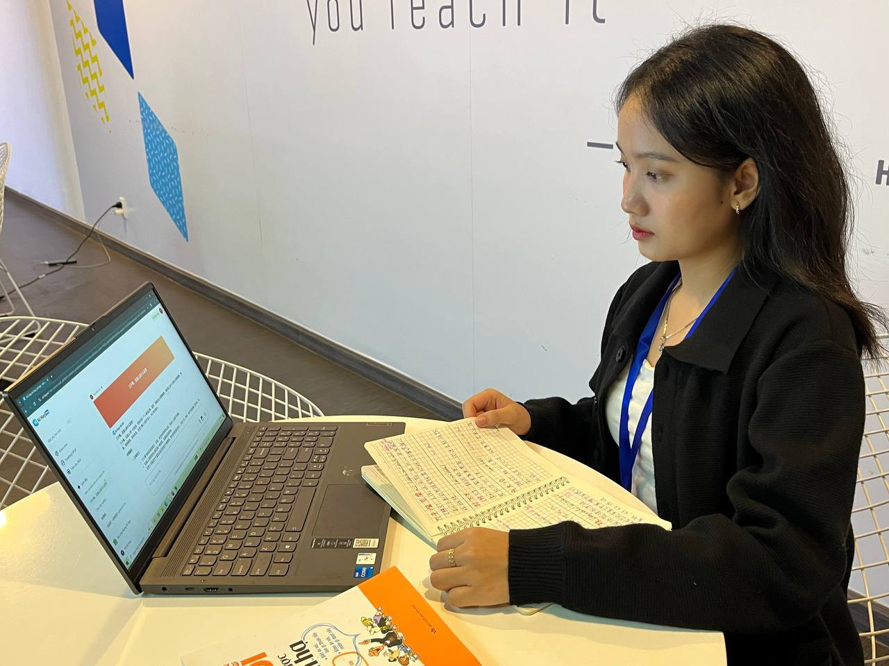 Anh Thư dùng AI Hay để hỗ trợ cho học tập, nghiên cứu của mình (ảnh nhân vật cung cấp)