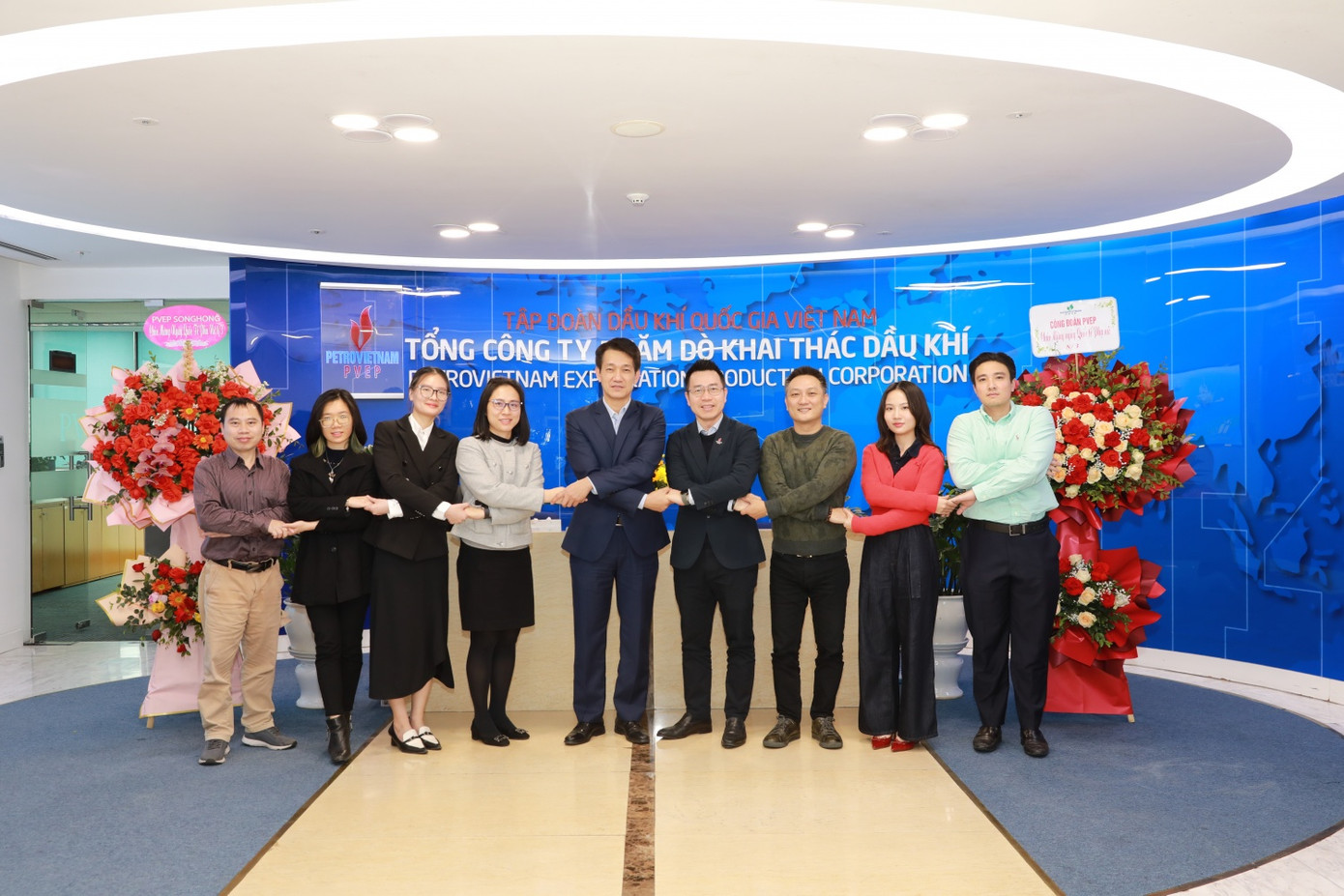 PVEP và EY Việt Nam thể hiện sự đoàn kết thực hiện dự án