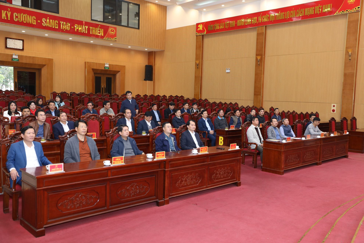 Toàn cảnh các đại biểu tham dự lễ trao tài trợ Toàn cảnh các đại biểu tham dự lễ trao tài trợ