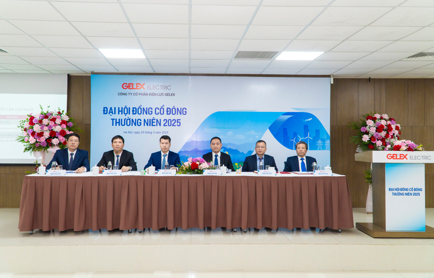 ĐHĐCĐ thường niên GELEX Electric diễn ra sáng 25/3 bằng hình thức Đại hội trực tuyến và bỏ phiếu điện tử. ĐHĐCĐ thường niên GELEX Electric diễn ra sáng 25/3 bằng hình thức Đại hội trực tuyến và bỏ phiếu điện tử.