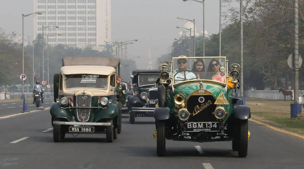 Ô tô trên đường phố Ấn Độ - Ảnh: The Indian Express
