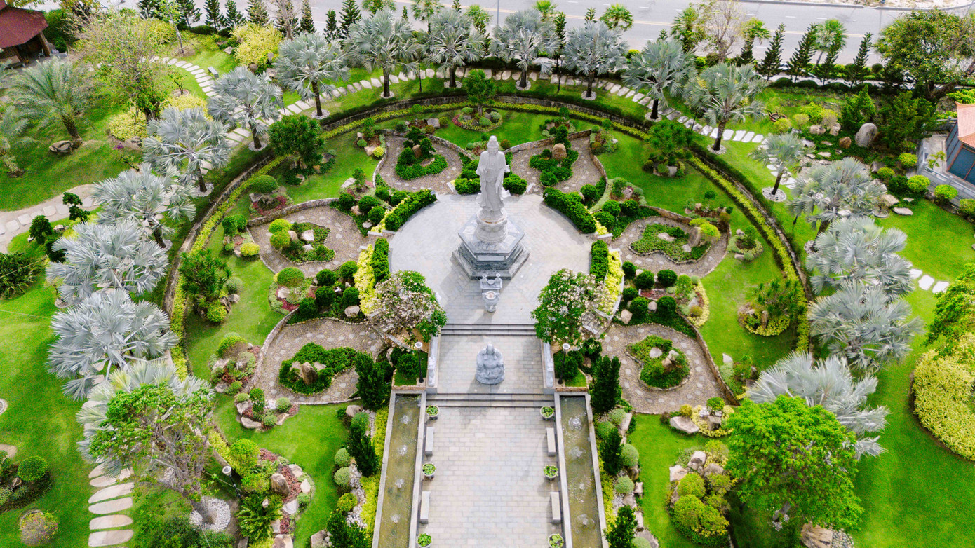 Choáng ngợp trước cảnh quan xanh tươi tại Công viên Cát Tường.