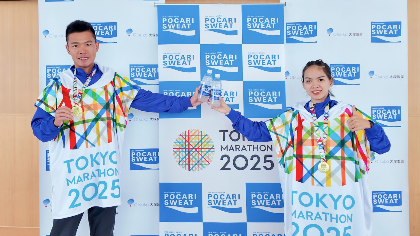 Hứa Thuận Long (trái) và Hoàng Thị Ngọc Hoa (phải) tham gia Tokyo Marathon 2025. Ảnh: Pocari Sweat Hứa Thuận Long (trái) và Hoàng Thị Ngọc Hoa (phải) tham gia Tokyo Marathon 2025. Ảnh: Pocari Sweat