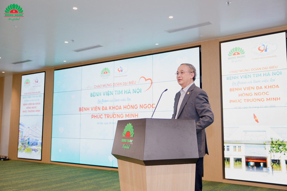 PGS.TS.BS Lê Văn Thạch – Giám đốc Bệnh viện Đa khoa Hồng Ngọc - Phúc Trường Minh phát biểu tại buổi lễ PGS.TS.BS Lê Văn Thạch – Giám đốc Bệnh viện Đa khoa Hồng Ngọc - Phúc Trường Minh phát biểu tại buổi lễ