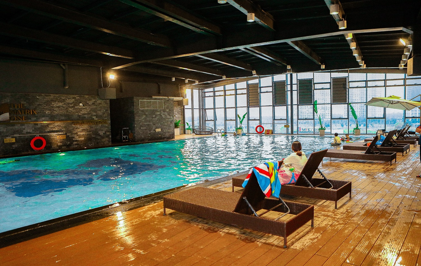 Bể bơi bốn mùa bao trọn công viên 14ha tại The Matrix One Bể bơi bốn mùa bao trọn công viên 14ha tại The Matrix One
