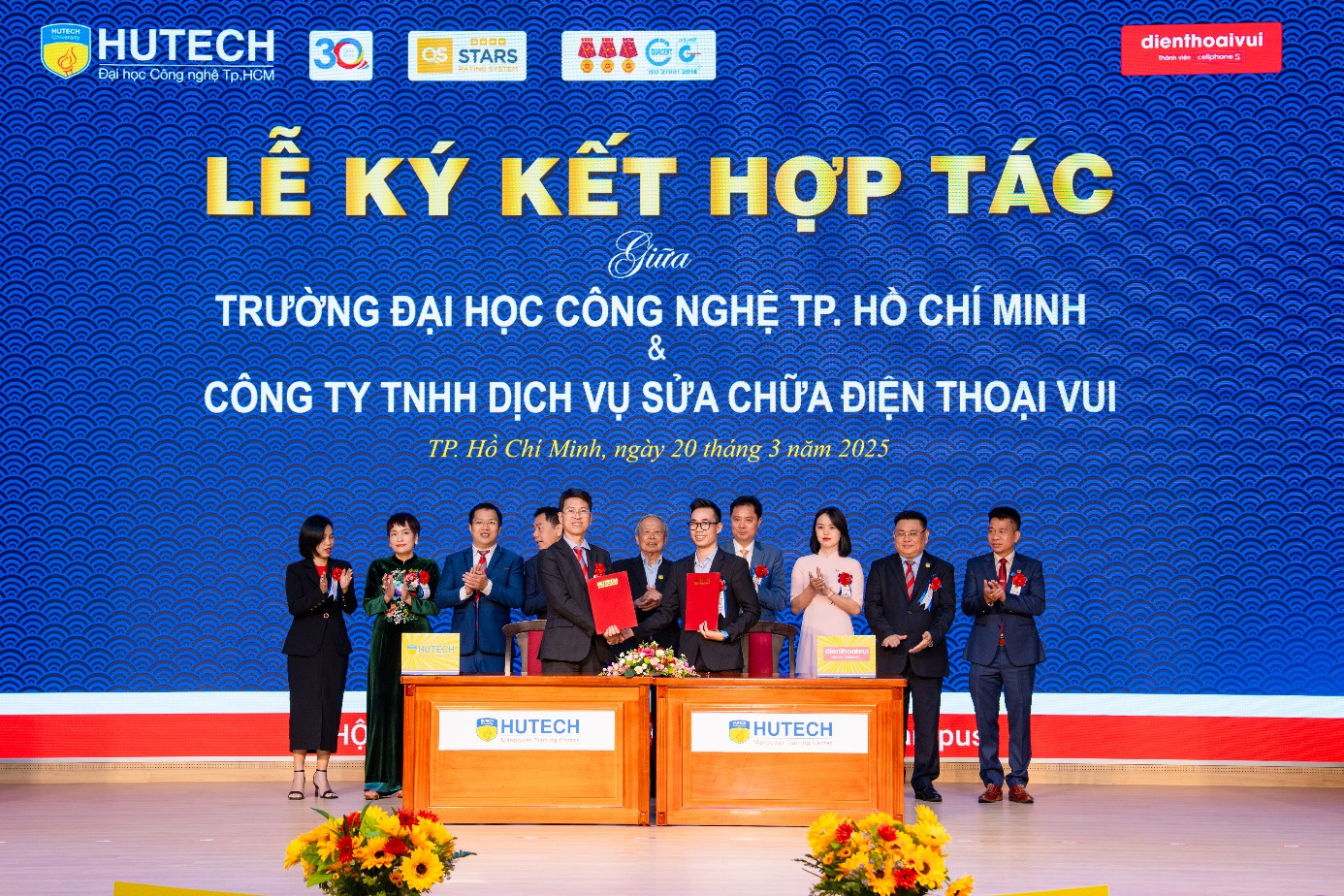 HUTECH ký kết hợp tác với 06 doanh nghiệp tại ngày hội