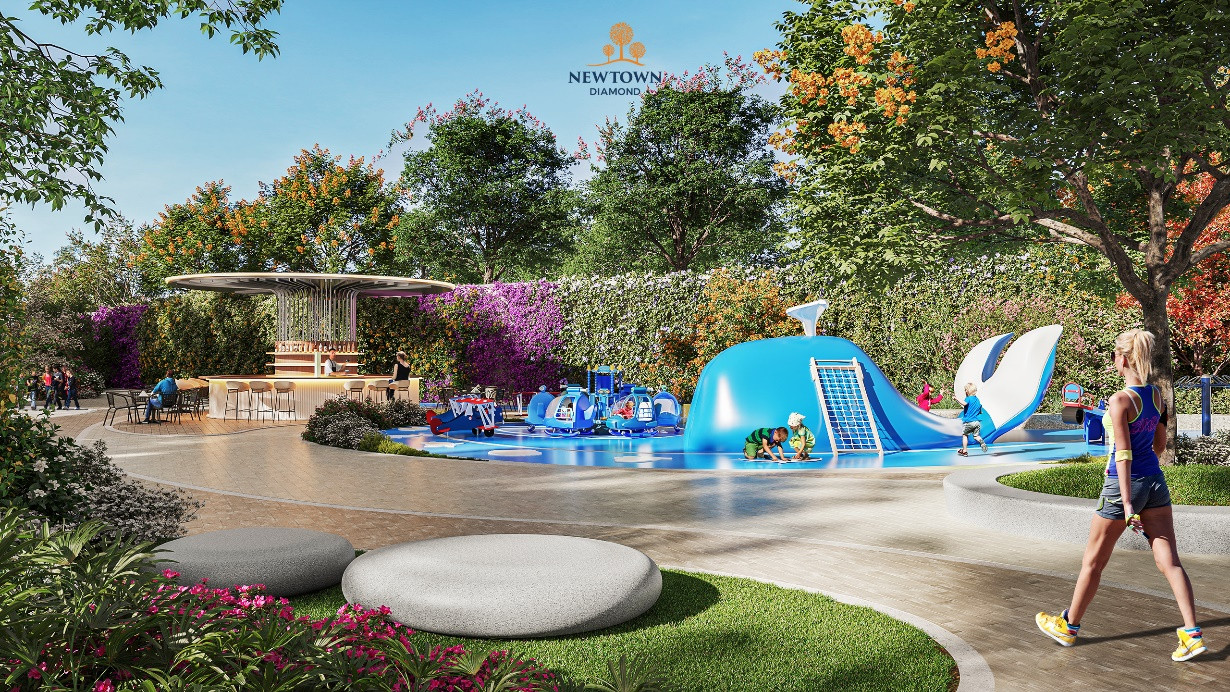 Màu xanh được bố trí xung quanh tổ hợp Newtown Diamond cùng với các tiện ích như sân chơi, khu tập thể thao, lối đi bộ…, giúp các chủ nhân căn hộ vận động, vui chơi giữa màu xanh của cỏ cây và bầu