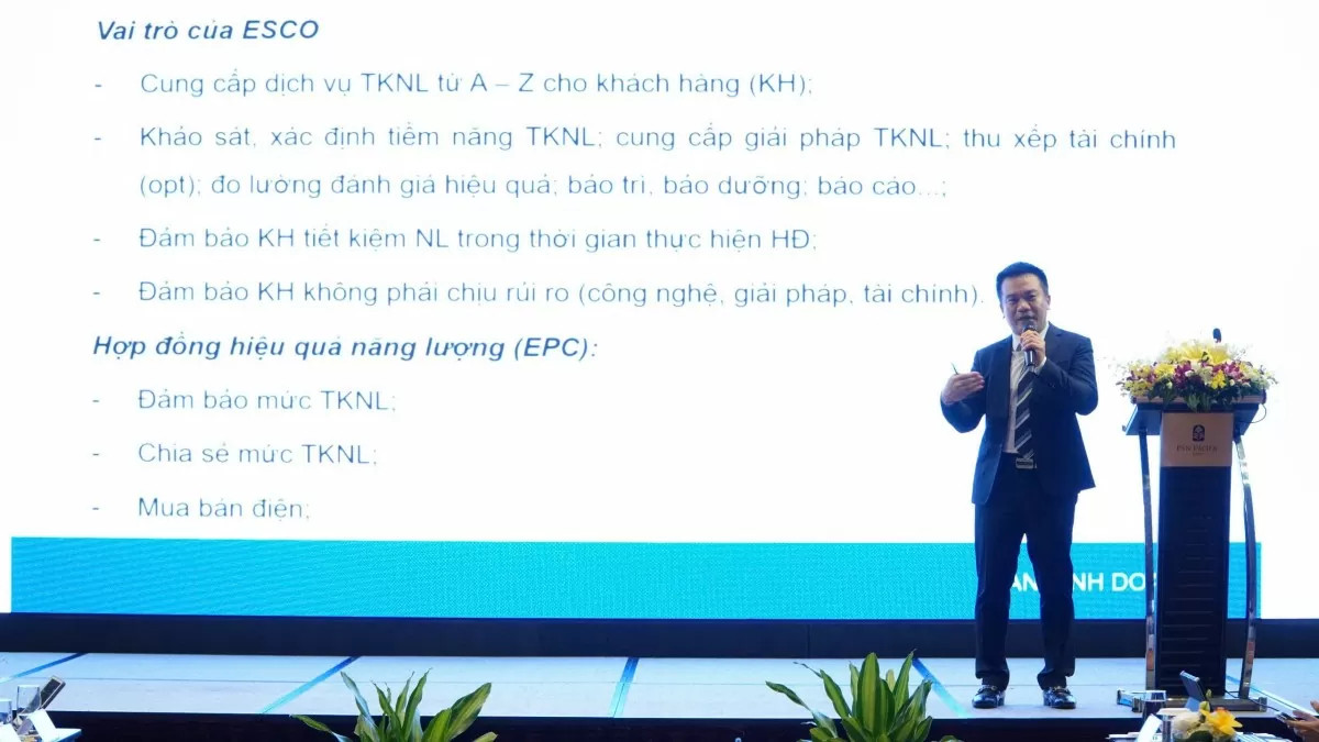 Ông Trần Viết Nguyên- Phó Trưởng Ban kinh doanh- Tập đoàn Điện lực Việt Nam (EVN) trình bày tham luận. Ảnh: Mai Anh Ông Trần Viết Nguyên- Phó Trưởng Ban kinh doanh- Tập đoàn Điện lực Việt Nam (EVN) trình bày tham luận. Ảnh: Mai Anh
