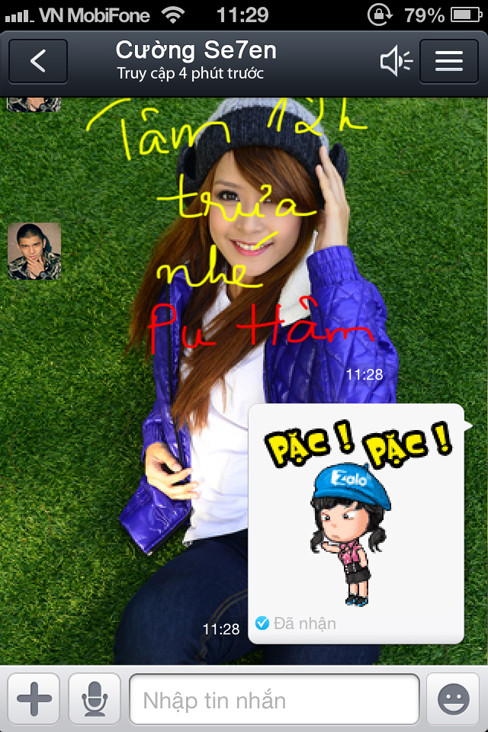 Cũng theo xu hướng của giới trẻ, Chi Pu và Cường Seven dùng Zalo để trò chuyện với nhau, vừa không tốn tiền mà có nhiều tính năng rất dễ thương, vừa chat vừa gửi tin nhắn bằng giọng nói chẳng khác gì... phim Hàn Quốc.