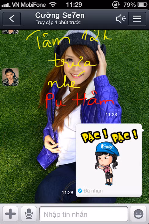 Cũng theo xu hướng của giới trẻ, Chi Pu và Cường Seven dùng Zalo để trò chuyện với nhau, vừa không tốn tiền mà có nhiều tính năng rất dễ thương, vừa chat vừa gửi tin nhắn bằng giọng nói chẳng khác gì... phim Hàn Quốc.