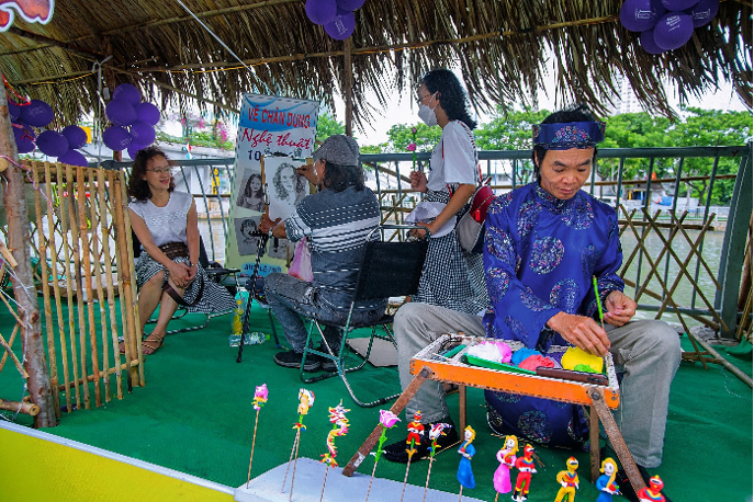 Khu vực hoạt hoạt động nghệ thuật dân gian. Ảnh: UBND quận 8