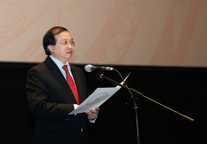 Thứ trưởng Bộ VHTTDL Tạ Quang Đông cho biết tuần phim là một trong những hoạt động mừng dấu son 80 năm Đề cương về Văn hóa Việt Nam. Ảnh: NAM NGUYỄN. Thứ trưởng Bộ VHTTDL Tạ Quang Đông cho biết tuần phim là một trong những hoạt động mừng dấu son 80 năm Đề cương về Văn hóa Việt Nam. Ảnh: NAM NGUYỄN.