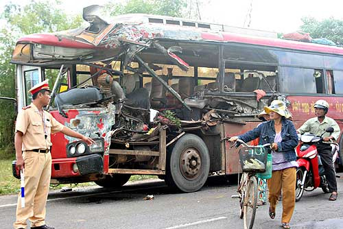 Số vụ tai nạn do xe khách tăng cao. Ảnh: báo Thanh niên