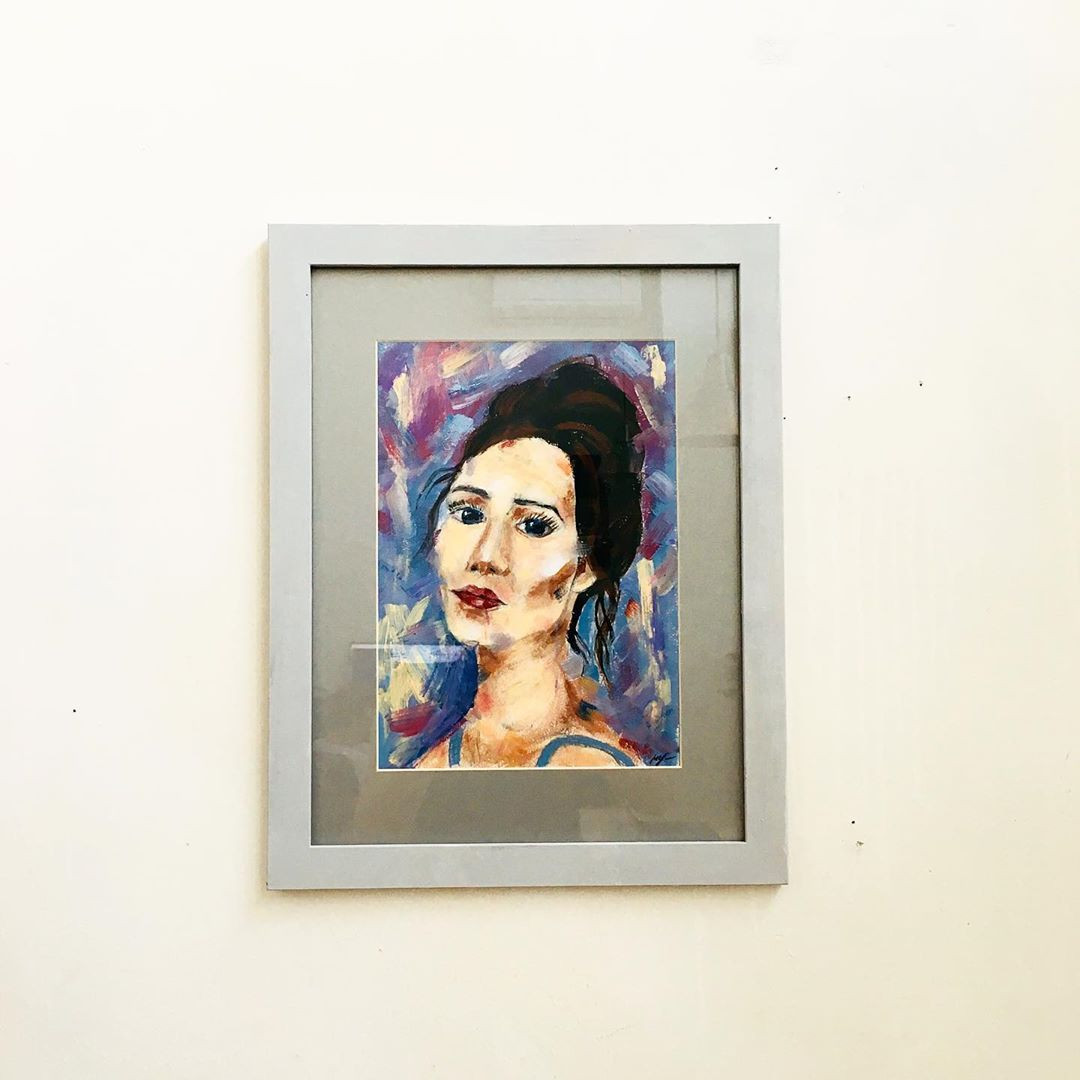 Nữ nghệ sĩ vẽ tranh bằng… ngực gây sửng sốt ảnh 7