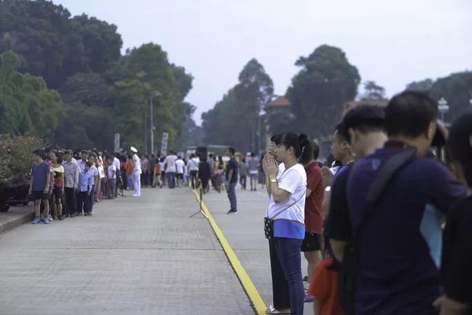 Ngàn người nghiêm trang dự lễ chào cờ ngày Quốc khánh trên Quảng trường Ba Đình ảnh 17