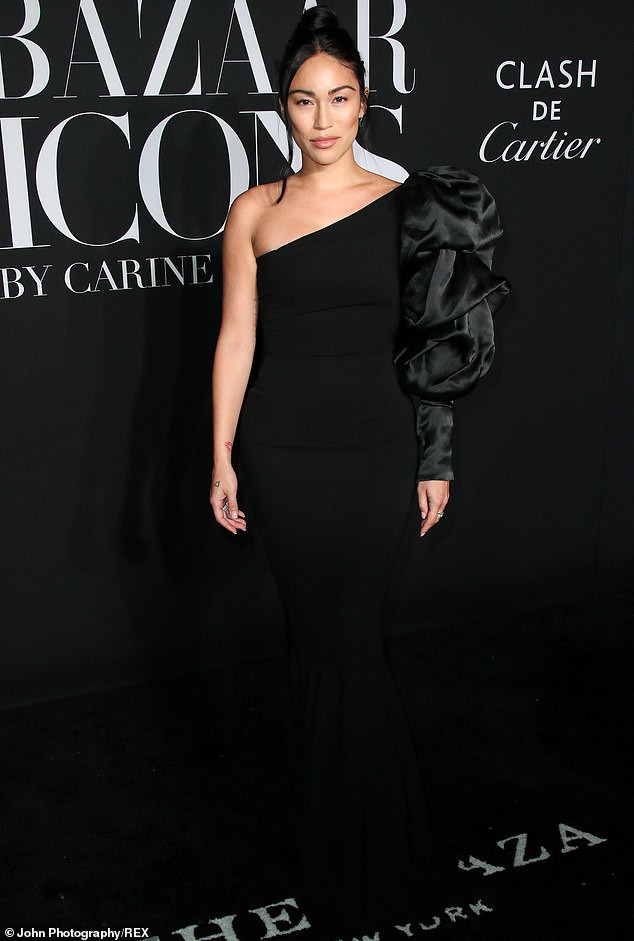 Loạt cựu thiên thần, chân dài Victoria’s Secret không hở bạo bằng sao nữ kém nổi ảnh 9