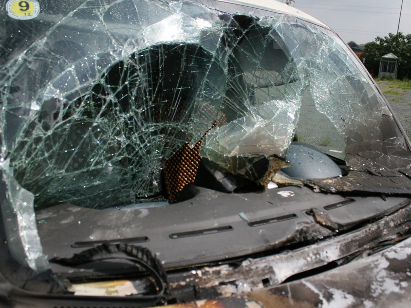 Phần đầu xe bị hư hỏng nặng