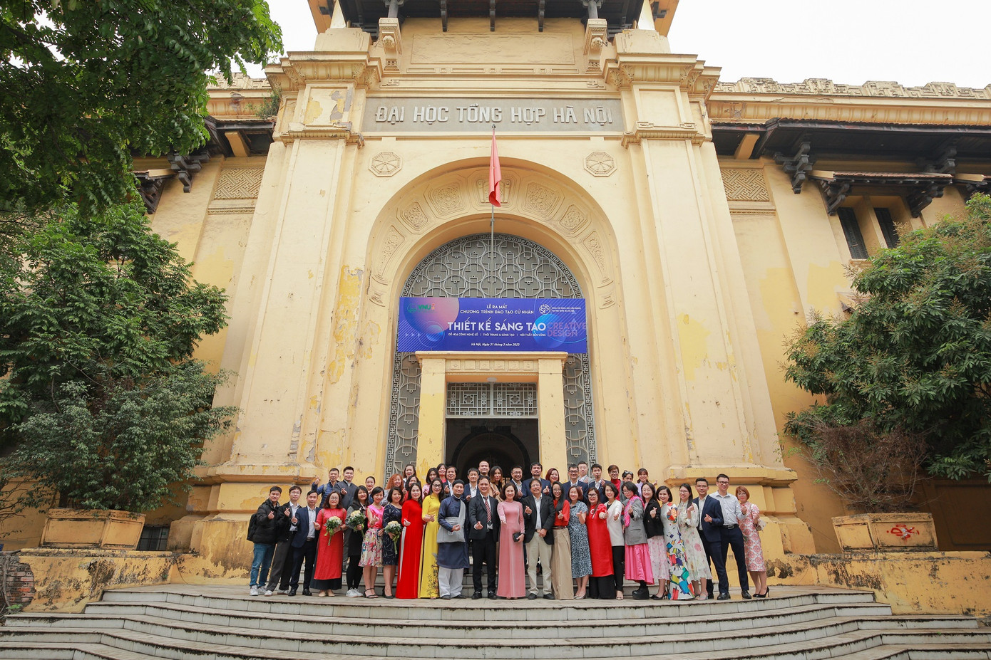 Đội ngũ chuyên gia, giảng viên của VNUSIS.