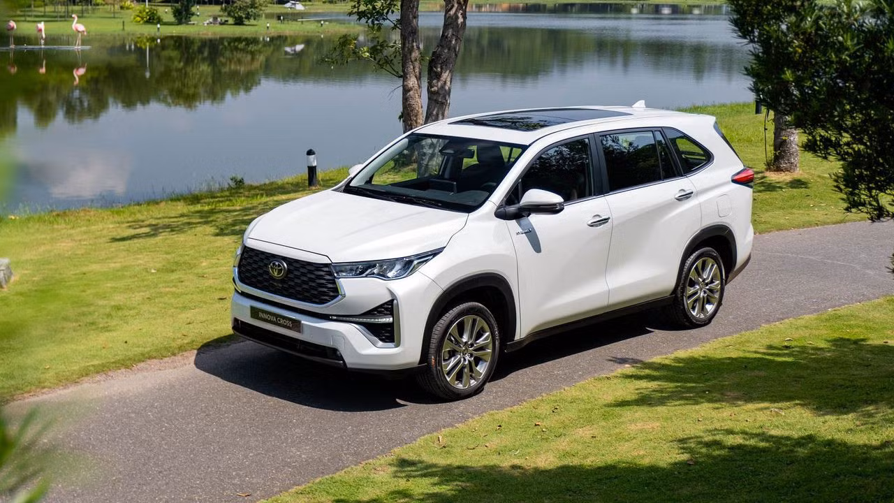 Ô tô hybrid dần được người Việt Nam quan tâm hơn.