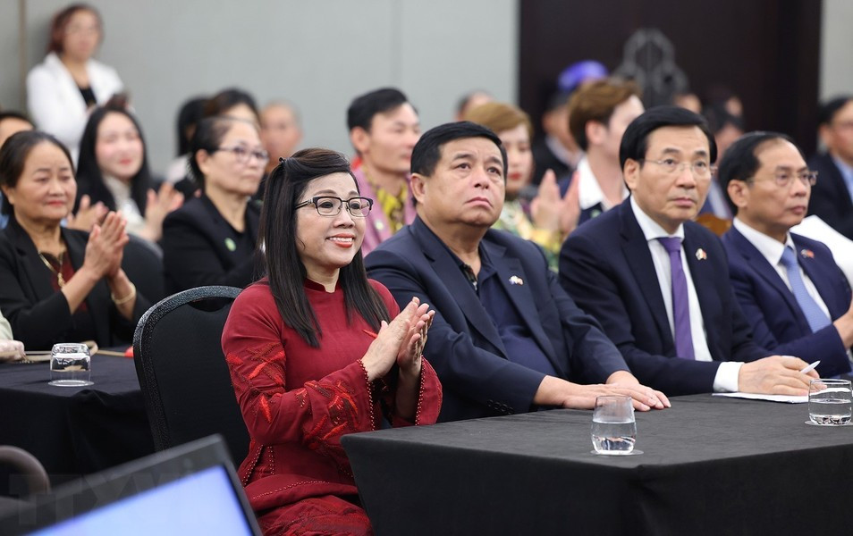 Phu nhân Lê Thị Bích Trân tham dự buổi gặp cộng đồng người Việt Nam tại New Zealand. (Ảnh: Dương Giang/TTXVN).