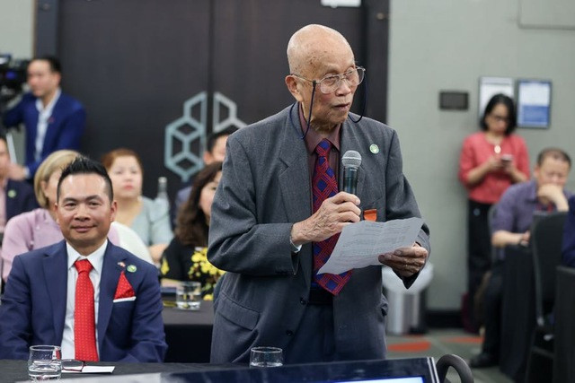 Cộng đồng người Việt Nam tại New Zealand bày tỏ vui mừng và tự hào trước bước phát triển vượt bậc, tương lai tươi đẹp của đất nước và quan hệ tốt đẹp Việt Nam-New Zealand; xúc động trước sự quan tâm, chăm lo của Đảng, Nhà nước với cộng đồng người Việt Nam ở nước ngoài.Ảnh: VGP/Nhật Bắc