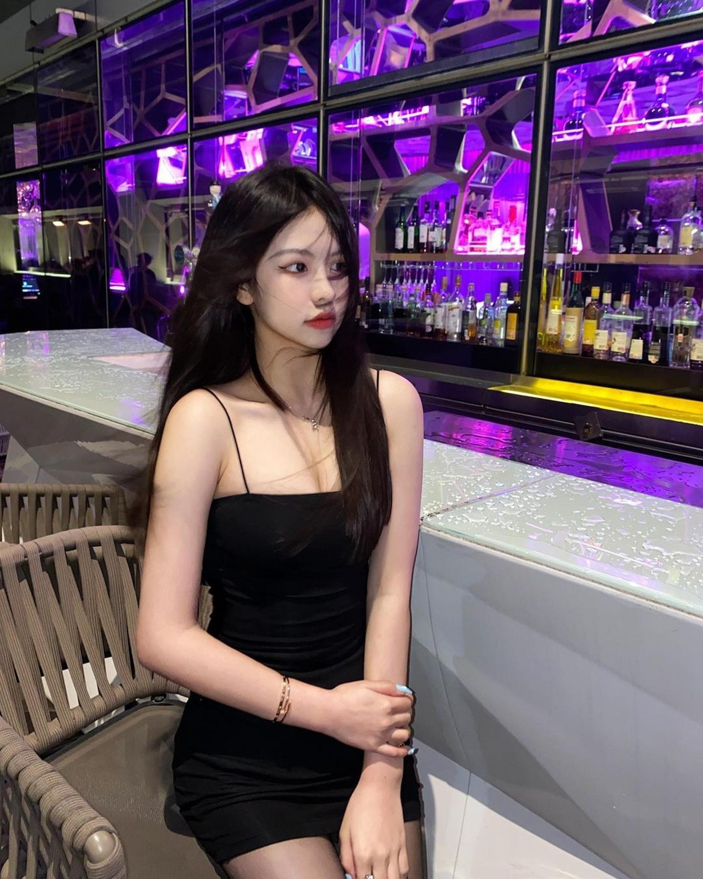 Mới 17 tuổi, Ukei đã hưởng cuộc sống sung túc giống như người nổi tiếng.