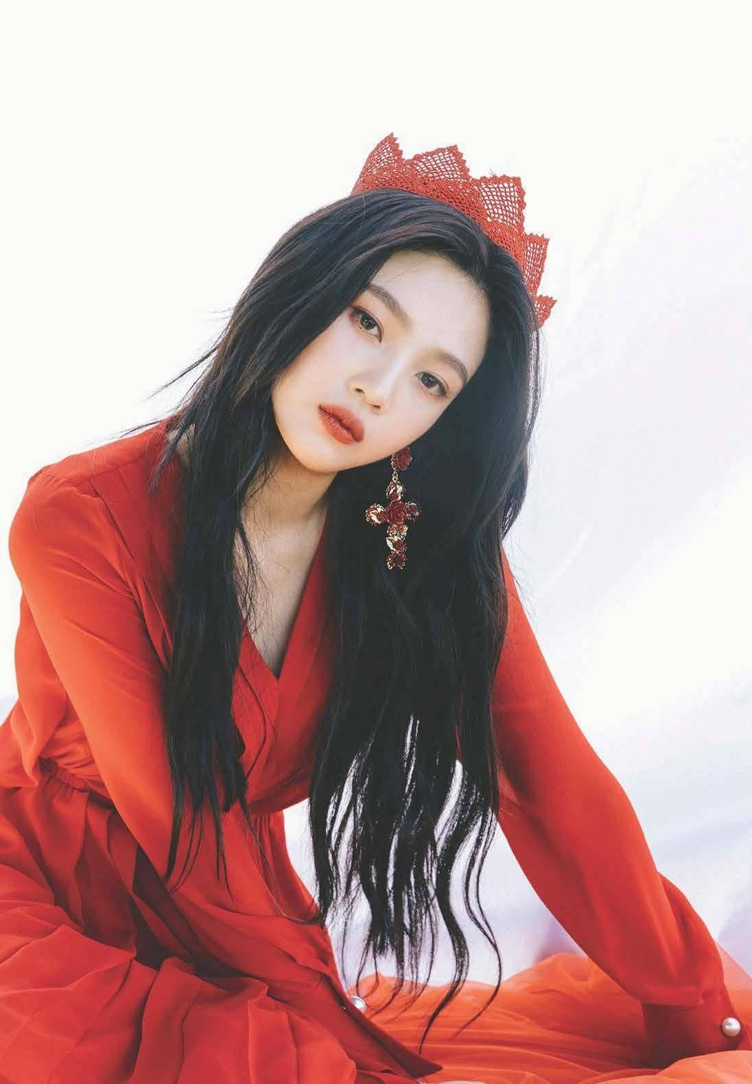 10. Joy (Red Velvet) “chốt” top 10 với 1.038 phiếu bầu. Cô được mệnh danh là “nữ thần sexy” thế hệ mới của K-pop.