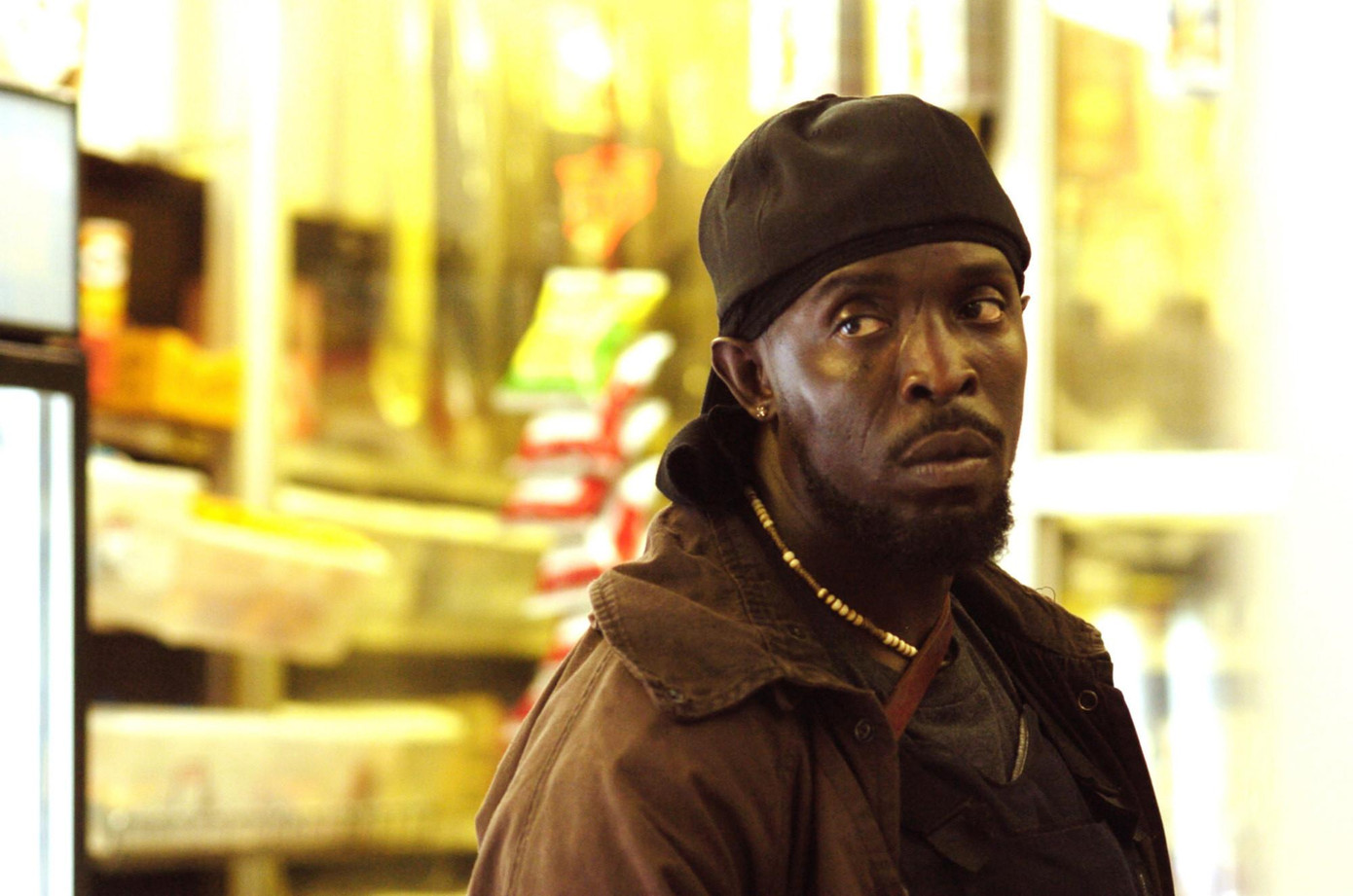 Williams nổi tiếng nhất với vai kẻ buôn ma túy Omar Little trong "The Wire" Williams nổi tiếng nhất với vai kẻ buôn ma túy Omar Little trong "The Wire"