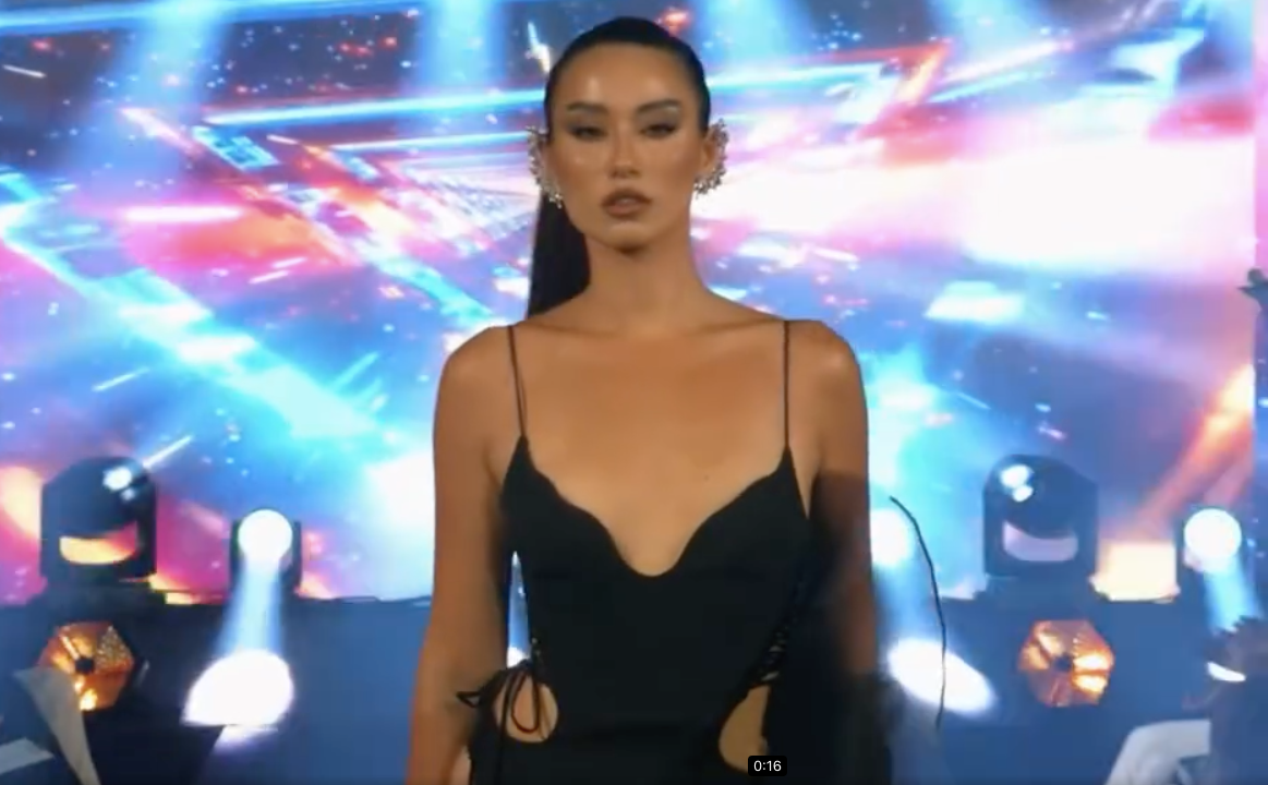 Lydie Vũ trong phần thi Supra Model khu vực châu Á. Lydie Vũ trong phần thi Supra Model khu vực châu Á.