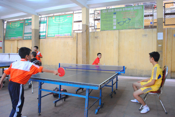 Đối mặt. Ảnh: Quý Hiên Đối mặt