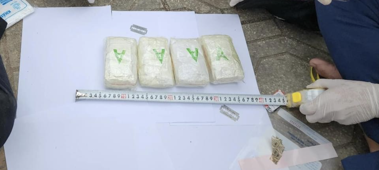 12.000 viên ma túy dạng hồng phiến bị phát hiện.