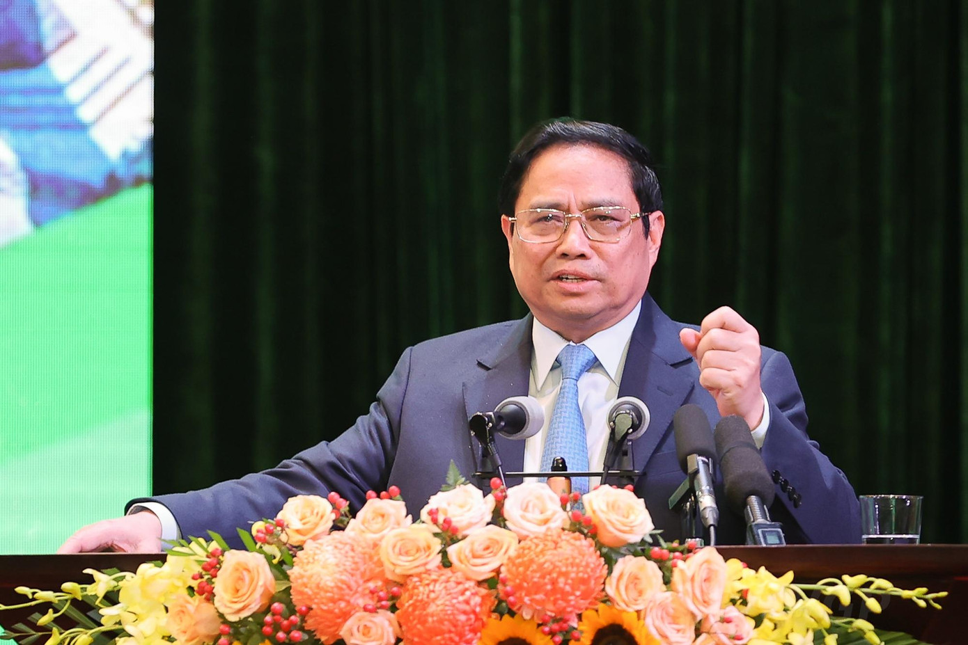 Thủ tướng phát biểu kết luận Hội nghị triển khai Chương trình hành động thực hiện Nghị quyết số 11-NQ/TW ngày 10/2/2022 của Bộ Chính trị - Ảnh: VGP/Nhật Bắc Thủ tướng phát biểu kết luận Hội nghị triển khai Chương trình hành động thực hiện Nghị quyết số 11-NQ/TW ngày 10/2/2022 của Bộ Chính trị - Ảnh: VGP/Nhật Bắc