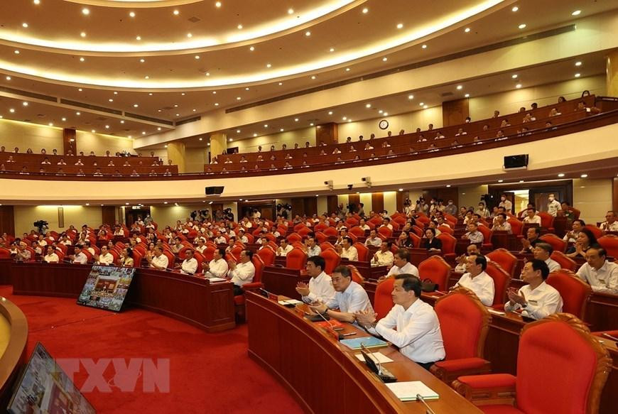 Các vị lãnh đạo Đảng, Nhà nước và các đại biểu dự hội nghị. Ảnh: Trí Dũng/TTXVN Các vị lãnh đạo Đảng, Nhà nước và các đại biểu dự hội nghị. Ảnh: Trí Dũng/TTXVN