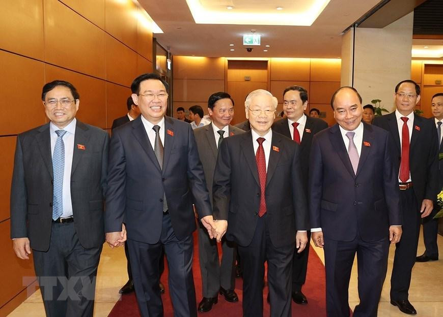 Tổng Bí thư Nguyễn Phú Trọng, Chủ tịch nước Nguyễn Xuân Phúc, Thủ tướng Chính phủ Phạm Minh Chính, Chủ tịch Quốc hội Vương Đình Huệ cùng các đồng chí lãnh đạo Đảng, Nhà nước dự bế mạc Kỳ họp thứ tư, Quốc hội khóa XV. Ảnh: TTXVN