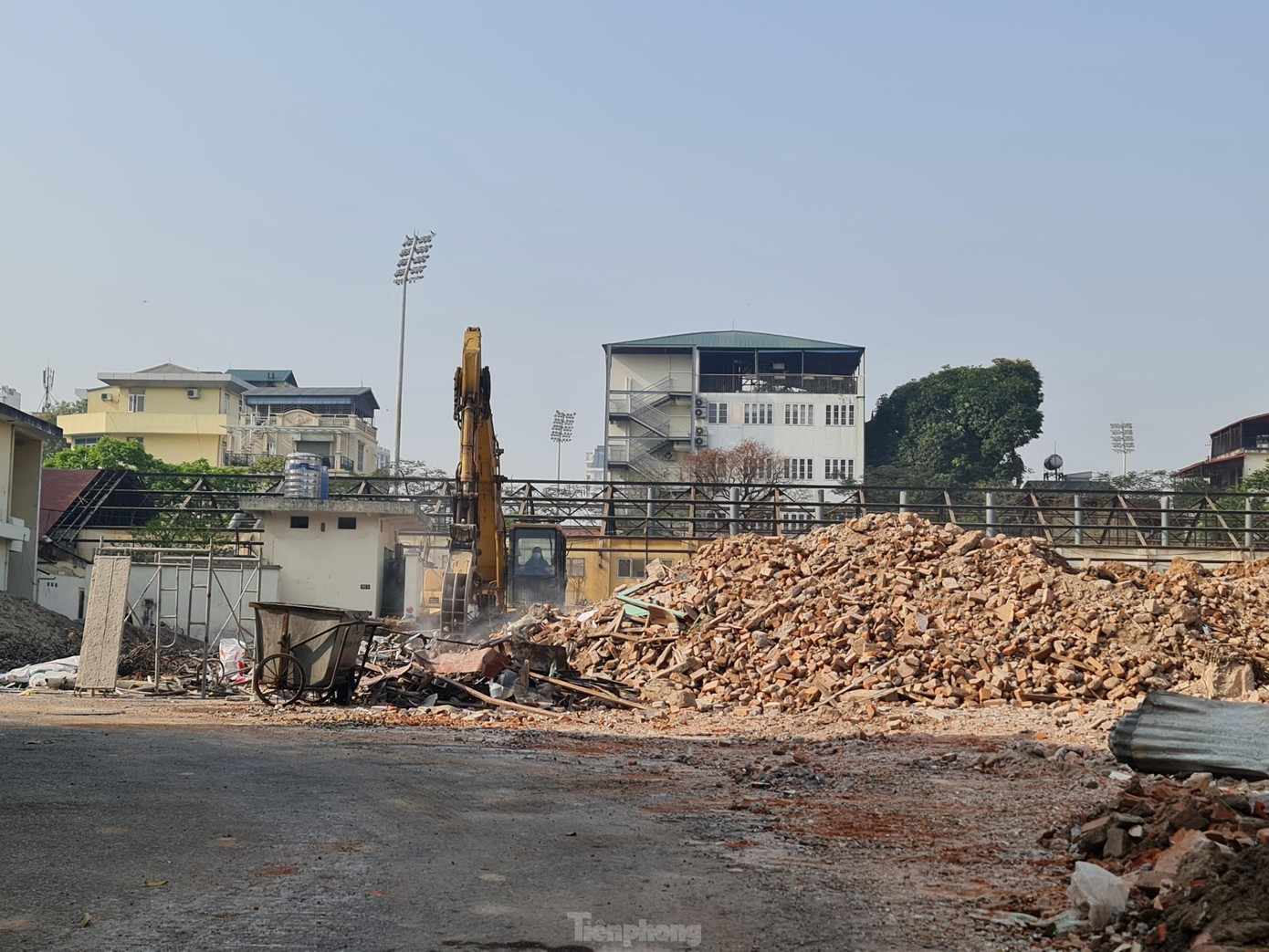 Công trình trăm tuổi bị phá dỡ để xây cao ốc 11 tầng