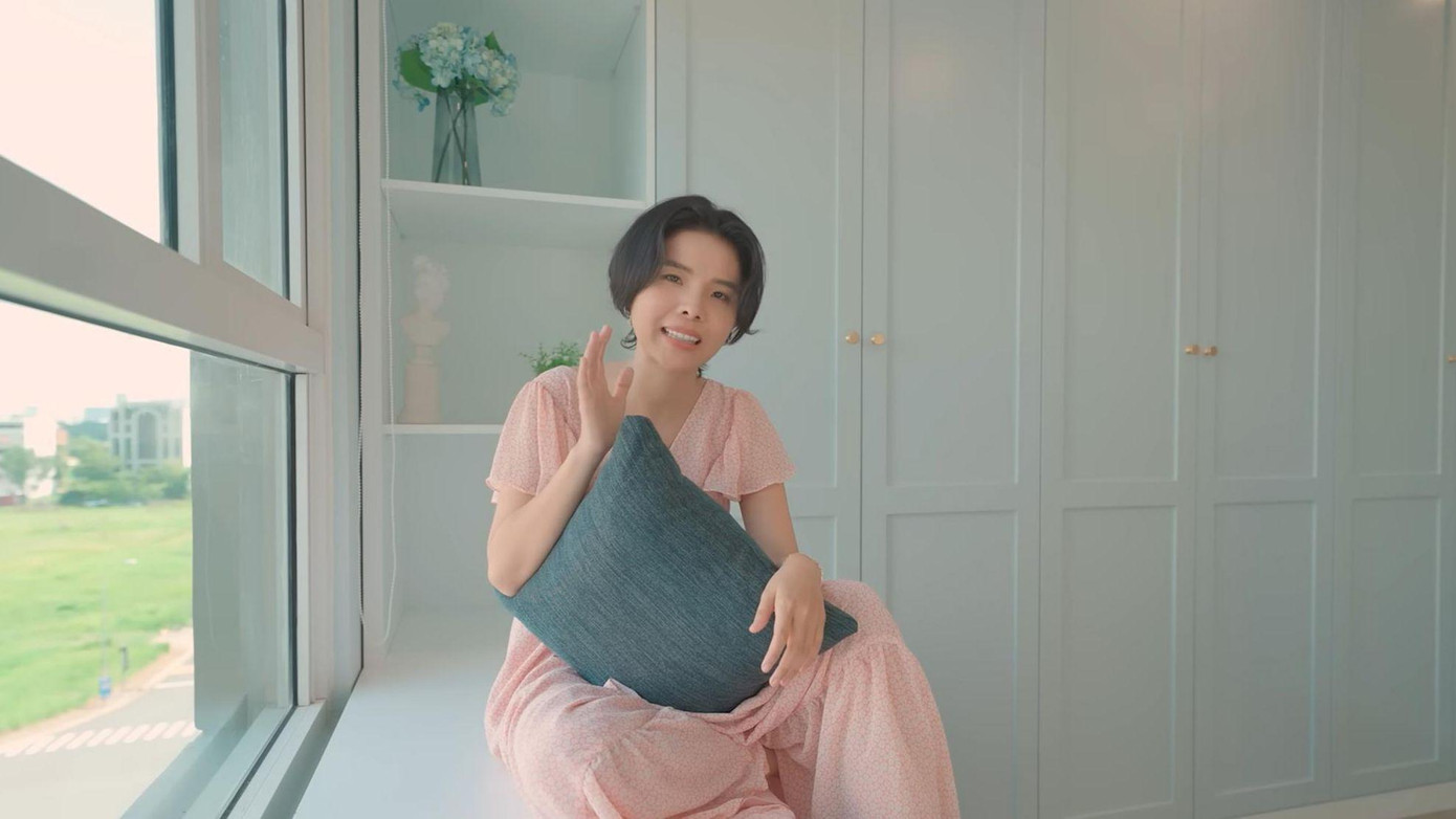 Vũ Cát Tường mặc váy lần cuối trong vlog tuyên bố mình đồng tính Vũ Cát Tường mặc váy lần cuối trong vlog tuyên bố mình đồng tính