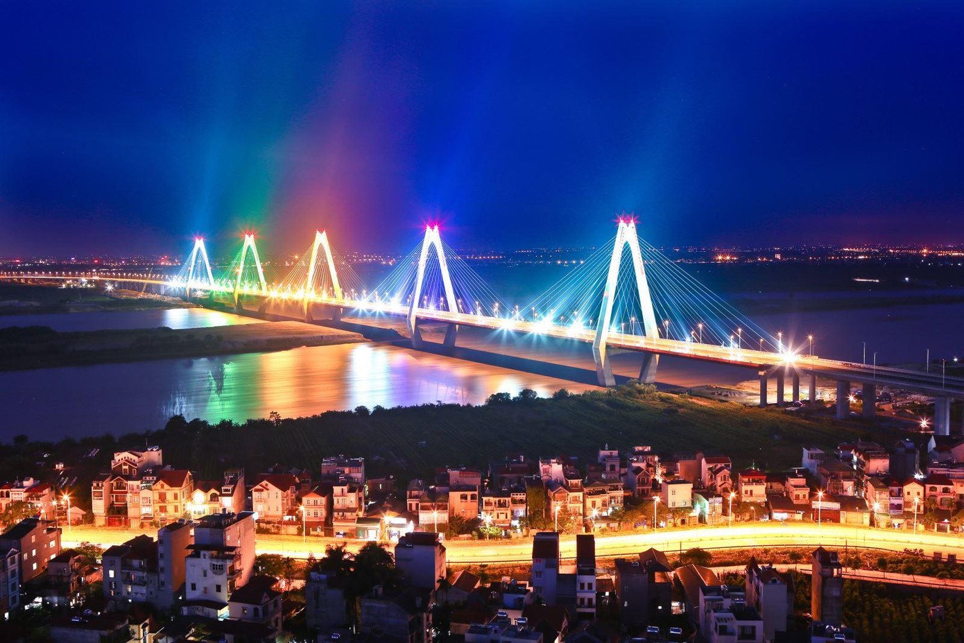 Cầu Nhật Tân. Ảnh: Tin tức/TTXVN