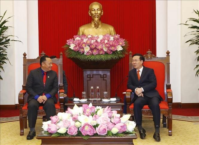 Thường trực Ban Bí thư Võ Văn Thưởng tiếp đồng chí Monxay Laomuasong, sáng 14/9 - Ảnh: TTXVN Thường trực Ban Bí thư Võ Văn Thưởng tiếp đồng chí Monxay Laomuasong, sáng 14/9 - Ảnh: TTXVN