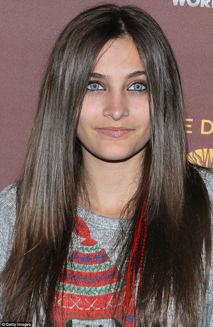 Con gái của Michael Jackson - Paris Jackson bị sốc khi biết rằng, mình khôn phải con ruột của vua nhạc Pop. Con gái của Michael Jackson - Paris Jackson bị sốc khi biết rằng, mình khôn phải con ruột của vua nhạc Pop